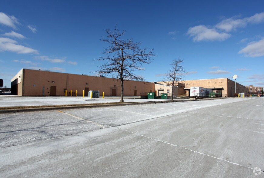 500-740 John R Rd, Troy, MI for lease - Building Photo - Image 3 of 5