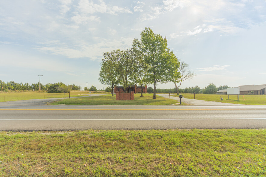 4419 N Bryan Ave, Shawnee, OK for sale - Building Photo - Image 2 of 36