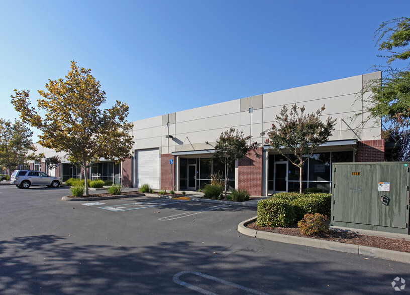 2008 Opportunity Dr, Roseville, CA for lease - Building Photo - Image 2 of 2