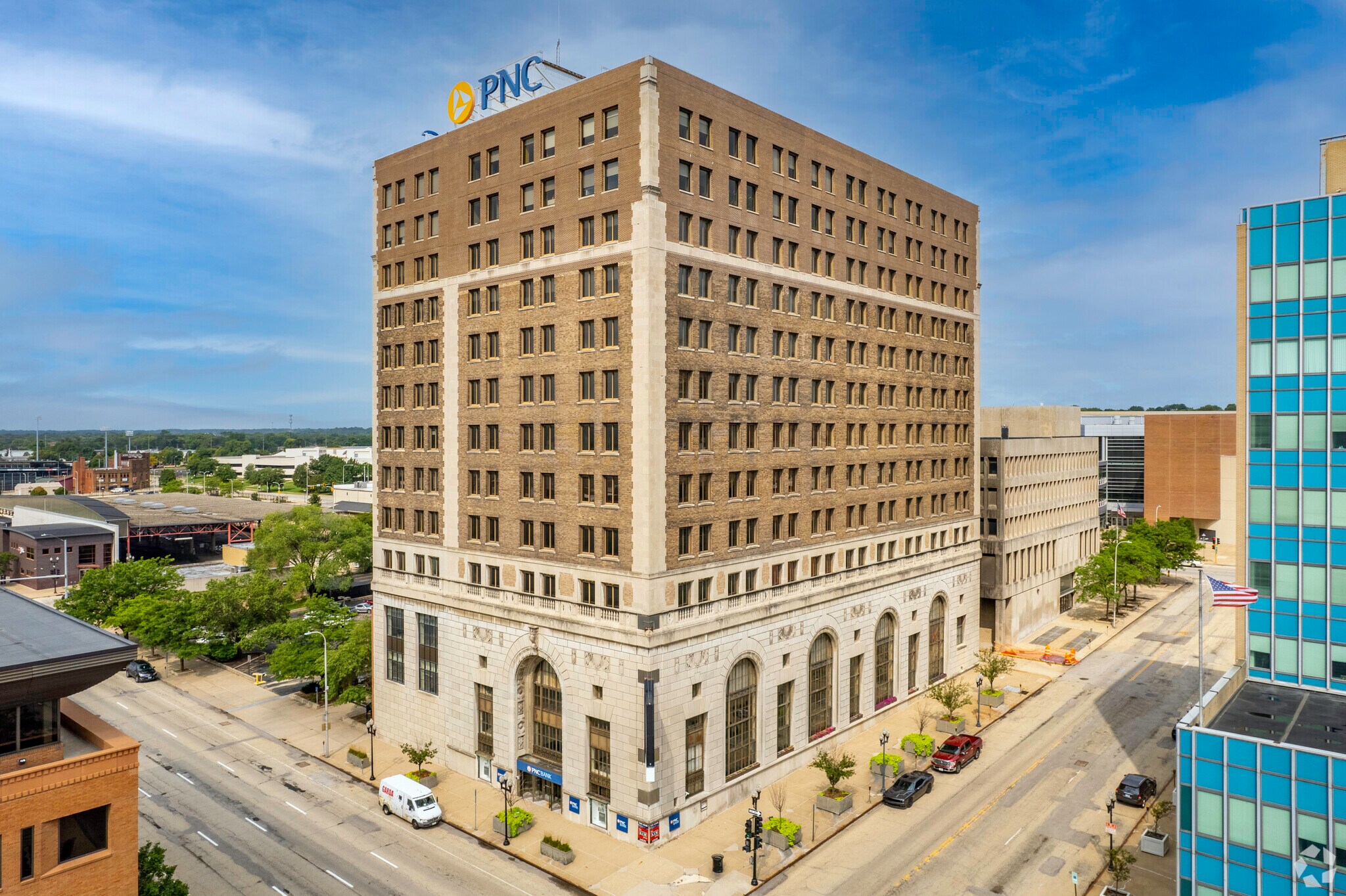 301 SW Adams St, Peoria, IL for sale Primary Photo- Image 1 of 1