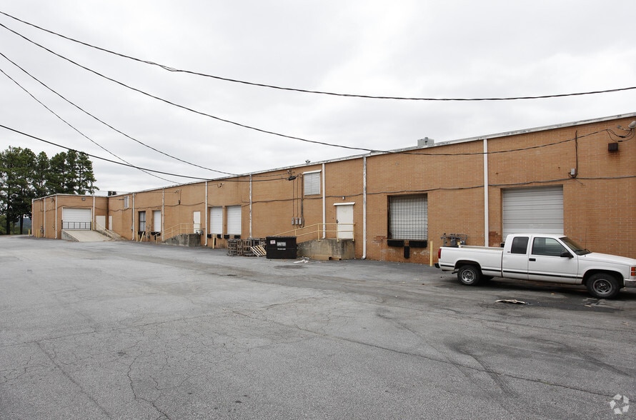 4445 Commerce Dr SW, Atlanta, GA for lease - Building Photo - Image 2 of 4