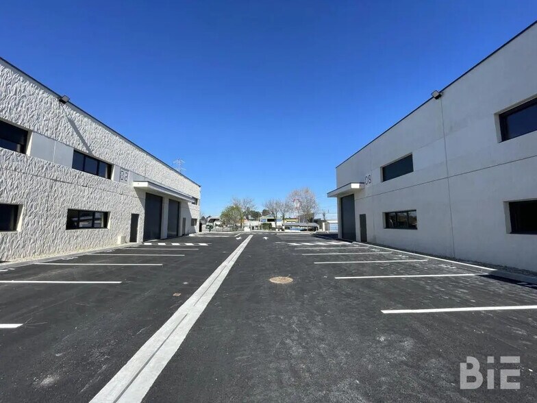 Flex in Mios for sale - Building Photo - Image 3 of 9