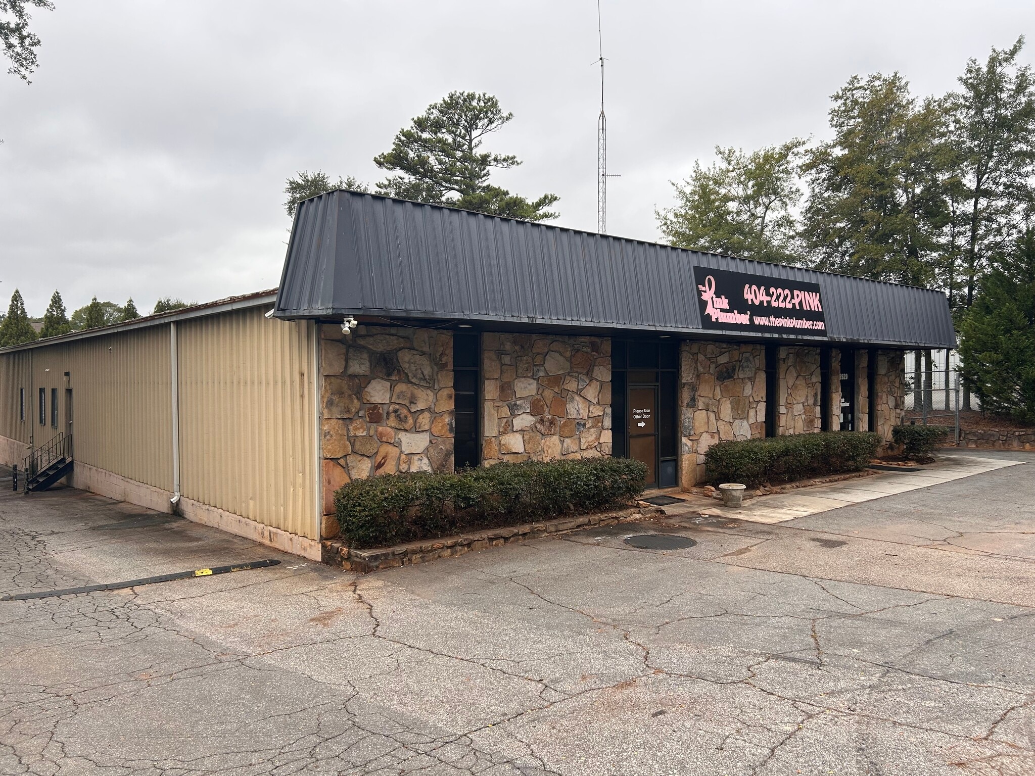 2620 Mathews St SE, Smyrna, GA for sale Primary Photo- Image 1 of 4