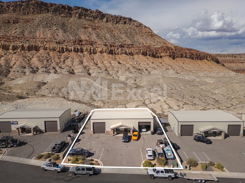 1385 E Hillcrest Dr, Washington, UT for lease - Primary Photo - Image 1 of 4