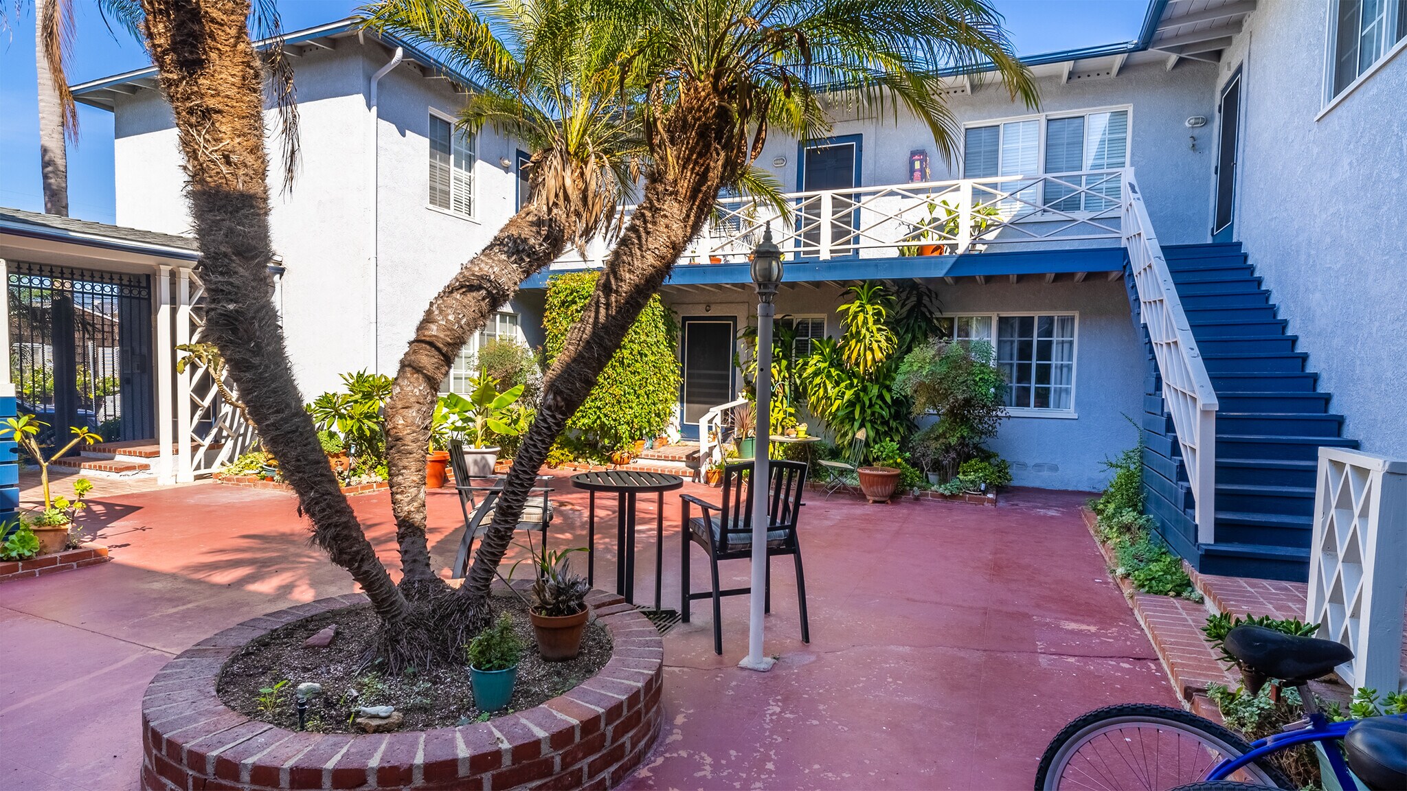 40 63rd Pl, Long Beach, CA 90803 40 63rd Pl.