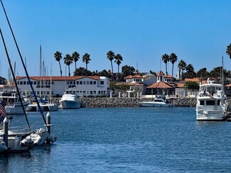 More details for 2800-2840 Harbor Blvd, Oxnard, CA - Retail for Sale