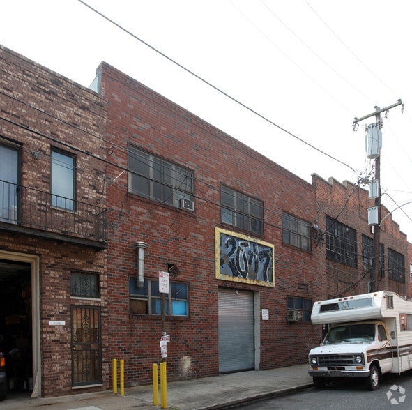 2008-2010 S 13th St, Philadelphia, PA for lease - Building Photo - Image 3 of 3