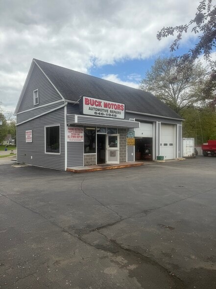 4545 Clark St, Hamburg, NY for sale - Building Photo - Image 3 of 9