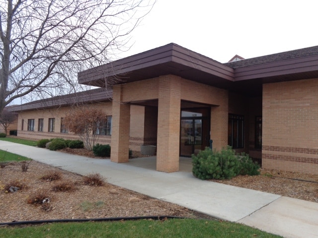 1400 E Inman Pky, Beloit, WI for sale - Building Photo - Image 1 of 1