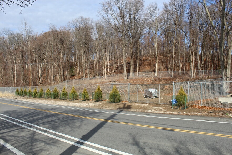 5401-5425 Umbria St st, Philadelphia, PA for lease - Primary Photo - Image 1 of 5