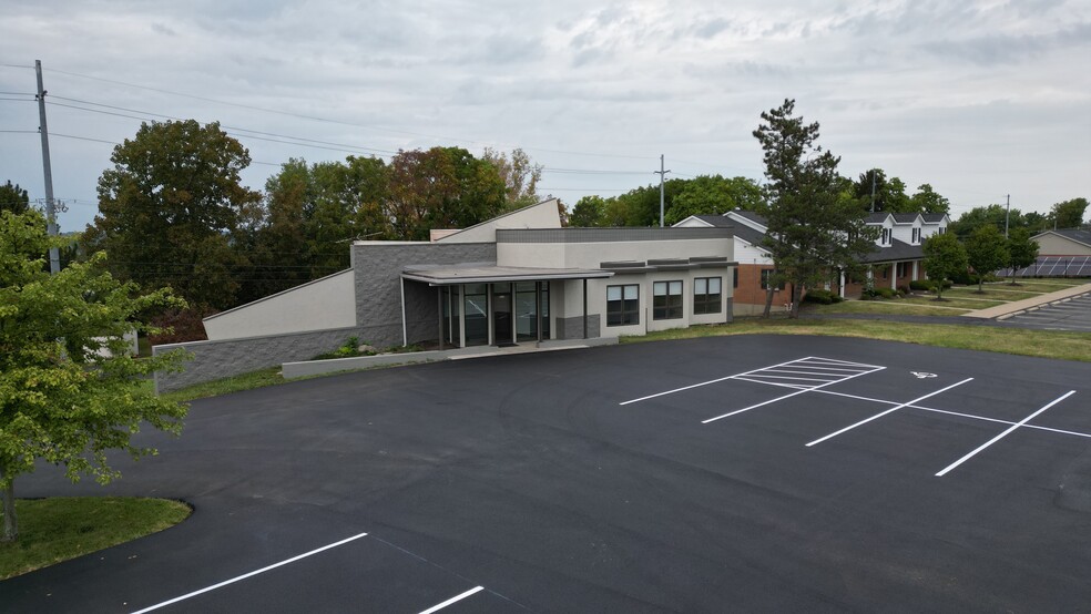 1030 Summitt Dr, Middletown, OH for sale - Building Photo - Image 1 of 20