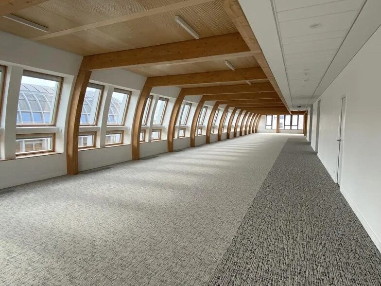 200 Quai Aulagnier, Asnières-sur-Seine for lease - Building Photo - Image 3 of 17