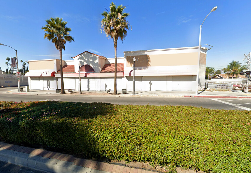 1653-1667 E Florence Ave, Los Angeles, CA for sale - Building Photo - Image 1 of 1