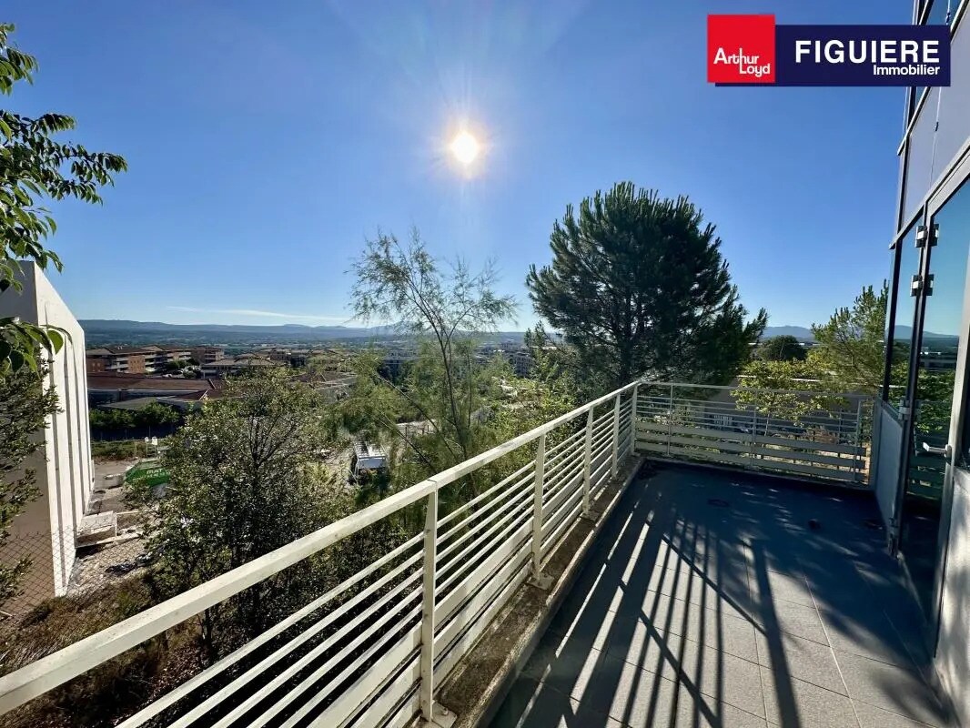 Office in Aix-en-Provence for lease Building Photo- Image 1 of 11