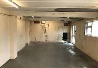 Les Grippios, Guernsey for lease Interior Photo- Image 1 of 2