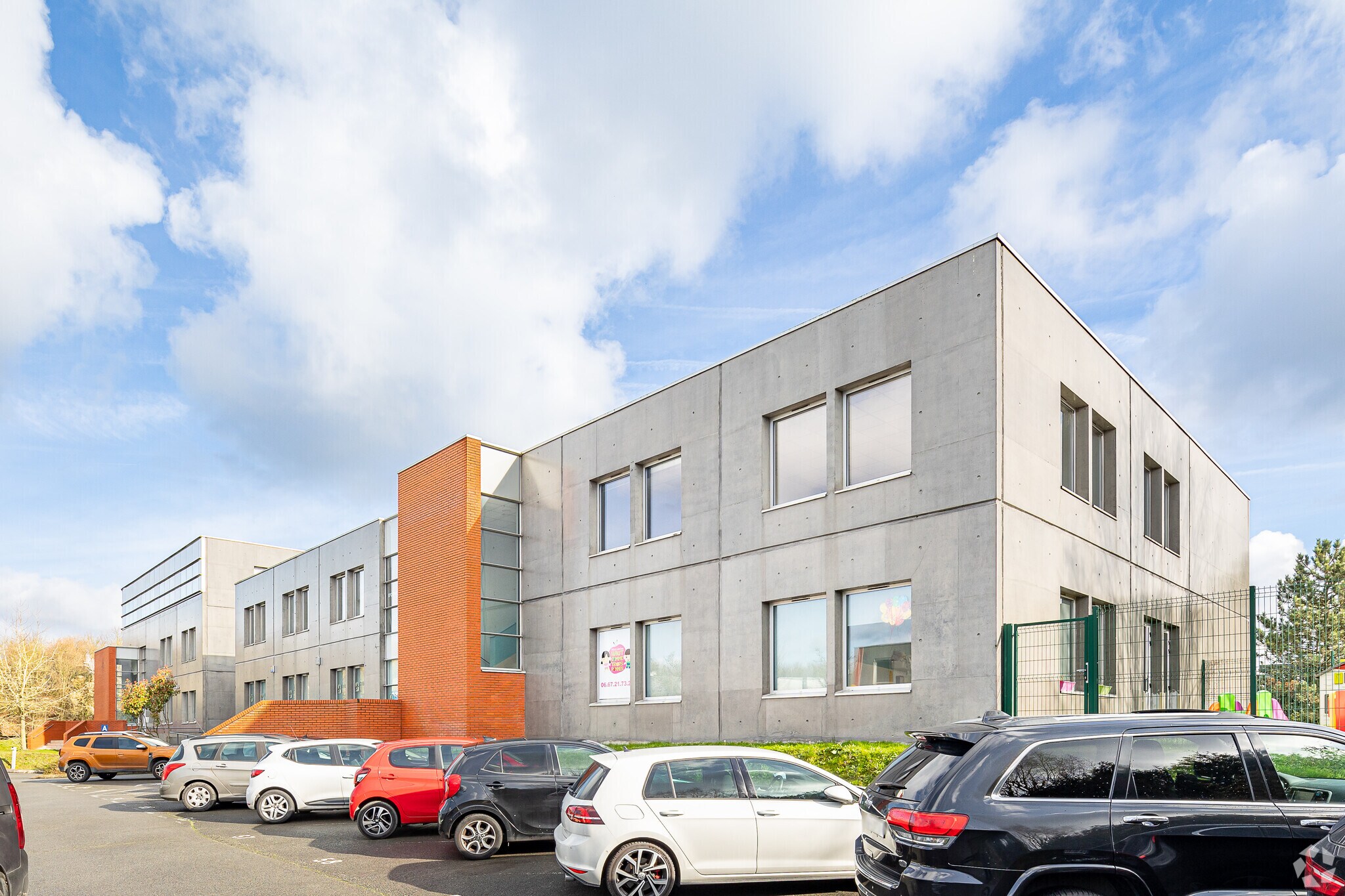 41 Rue Simon Vollant, Lambersart for lease Primary Photo- Image 1 of 10