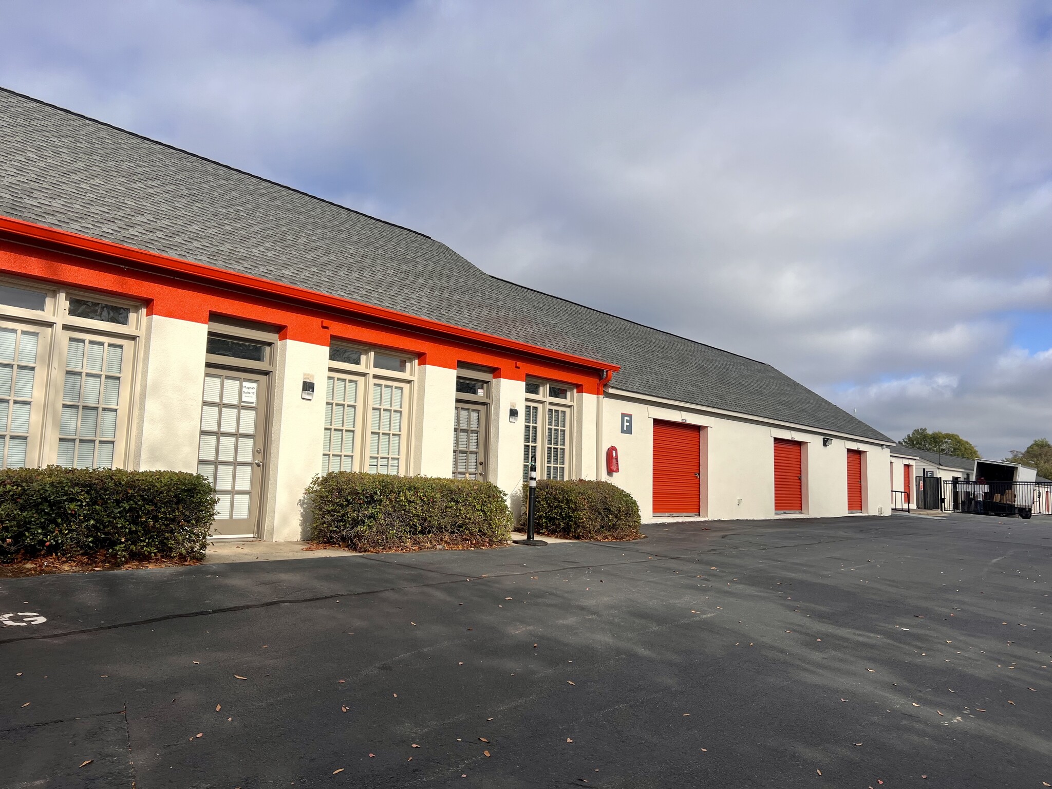 10811 Pineville Rd, Pineville, NC for lease Building Photo- Image 1 of 5