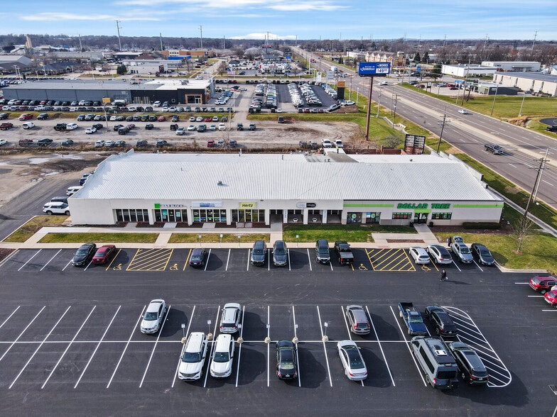 1603 Morrissey Dr, Bloomington, IL for lease - Building Photo - Image 2 of 8