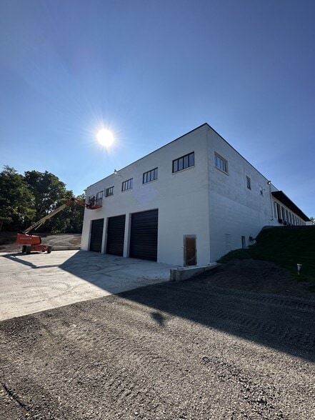 11697 Sanderson Rd, Medina, NY for sale - Building Photo - Image 3 of 6