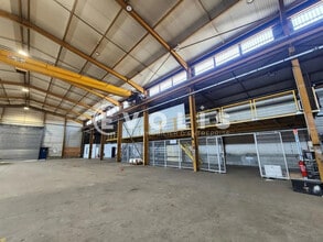 5 Avenue Karl Marx, Vaulx-en-Velin for lease Interior Photo- Image 2 of 14