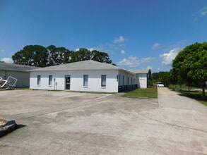 5060 Industry Dr, Melbourne, FL for sale Building Photo- Image 2 of 26