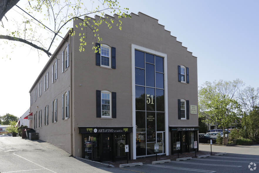 574 Valley Rd, Upper Montclair, NJ for lease - Building Photo - Image 2 of 8