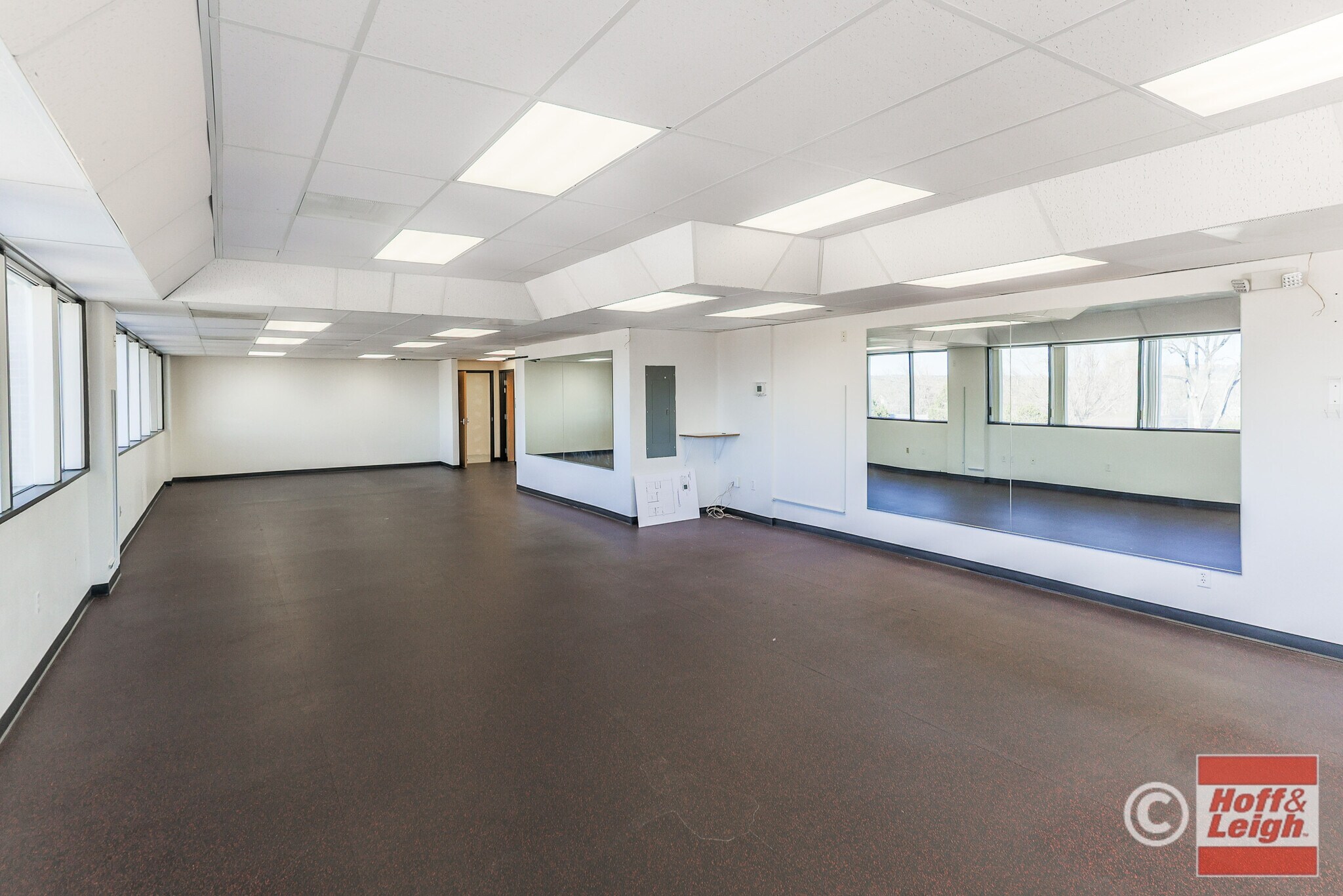 2504 E Pikes Peak Ave, Colorado Springs, CO for sale Interior Photo- Image 1 of 6