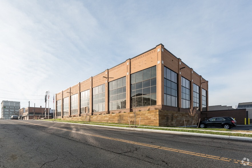 50 North Ave NE, Massillon, OH for lease - Building Photo - Image 2 of 15