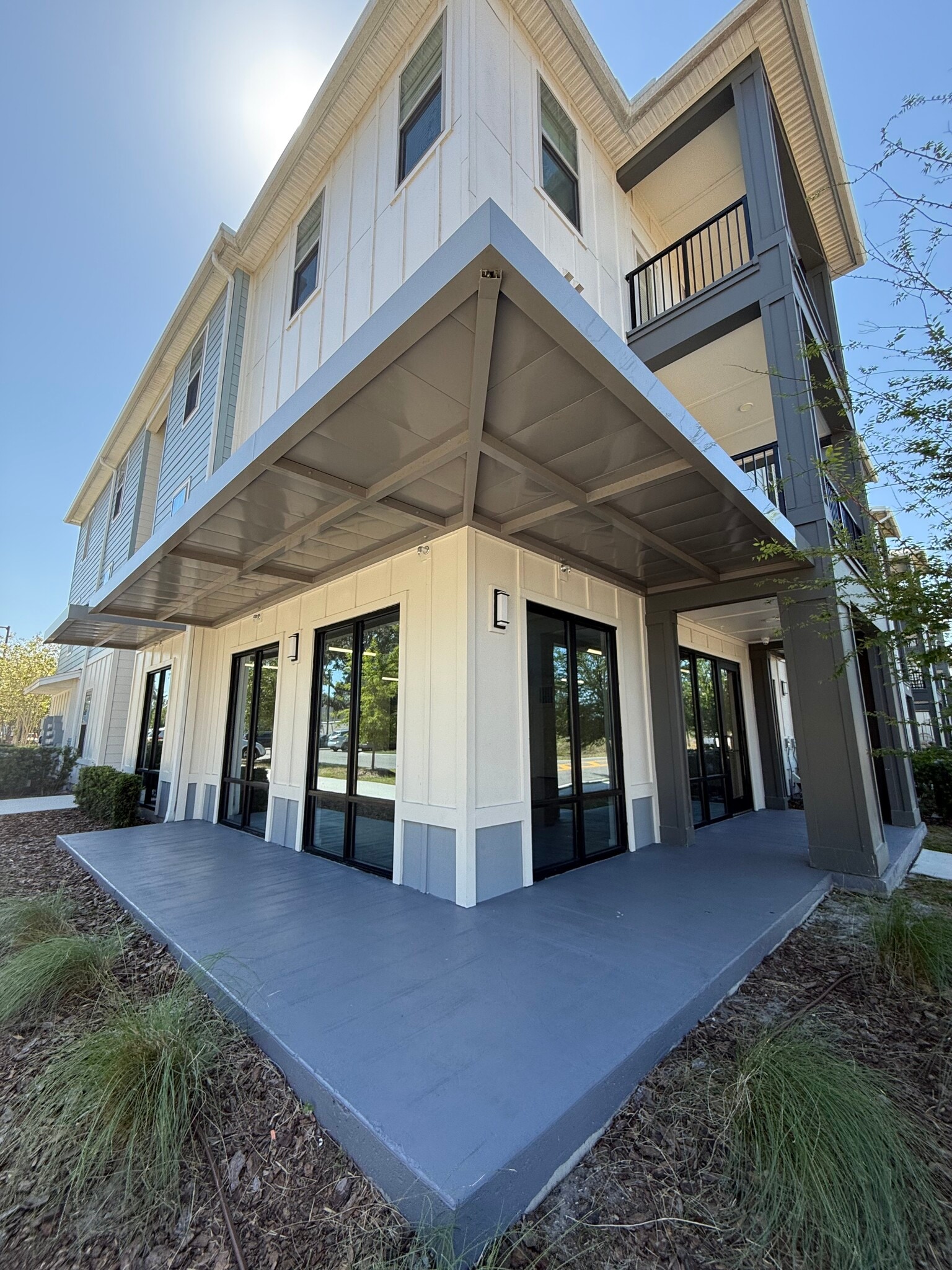 1225 Landon Preserve Cir, Brandon, FL for lease Building Photo- Image 1 of 13