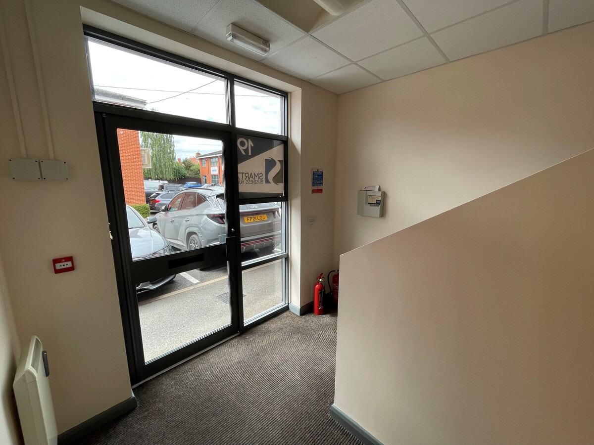 Park Ln, Nottingham, NTT NG6 0DW - Unit 19 -  - Interior Photo - Image 1 of 3