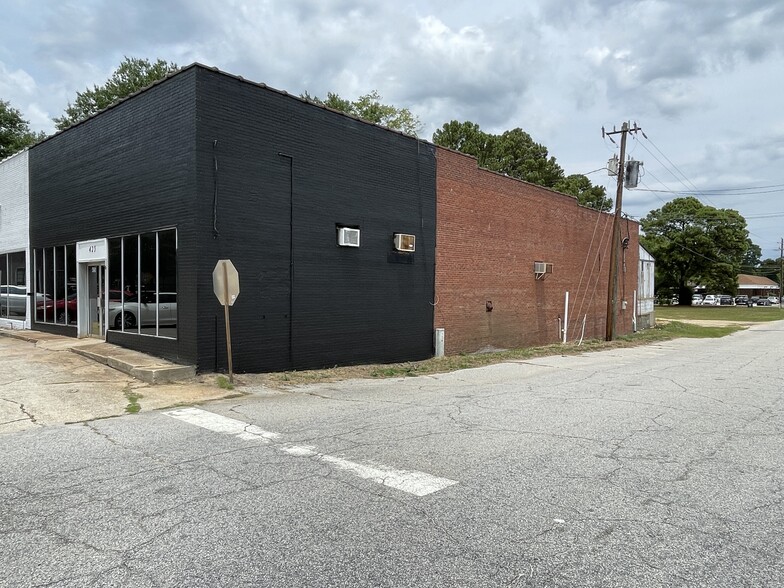 423-425 S 5th St, Hartsville, SC for sale - Building Photo - Image 1 of 18