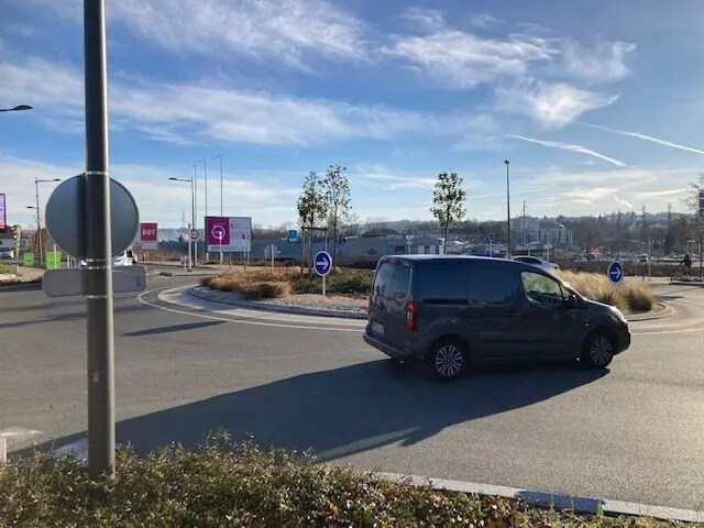 Flex in Cusset for lease - Site Plan - Image 1 of 4