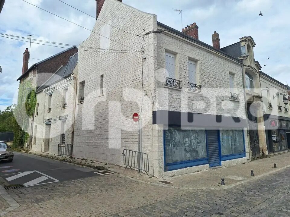 Retail in Noyon for lease Building Photo- Image 1 of 5