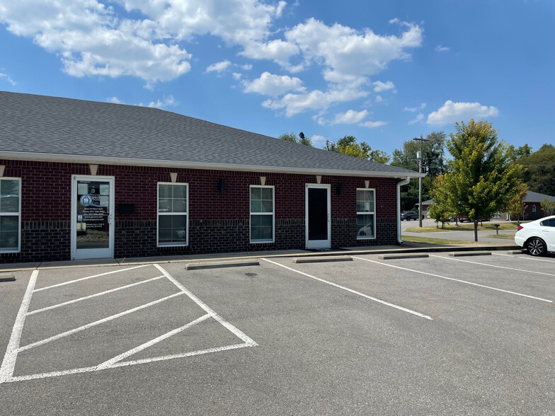 2284 Raleigh Ct, Clarksville, TN for lease - Building Photo - Image 2 of 4