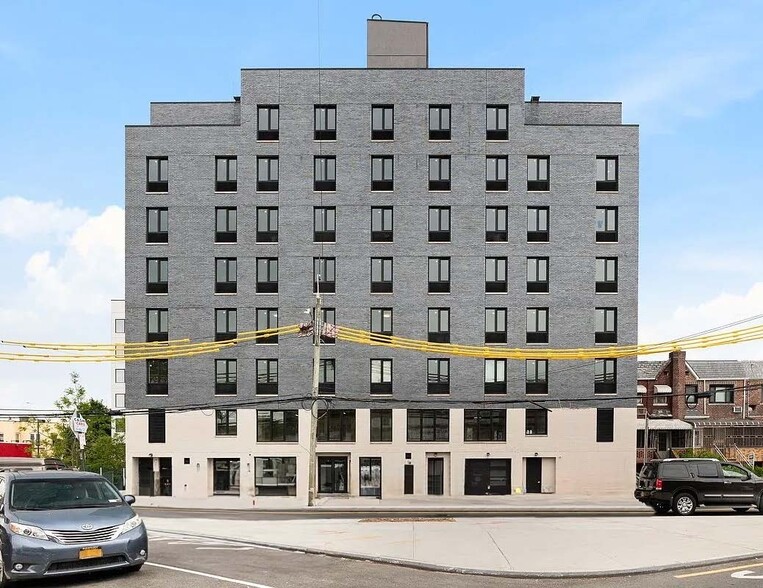 906-916 E New York Ave, Brooklyn, NY for lease - Building Photo - Image 1 of 11