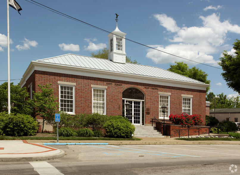 200 6th Ave, Saint Albans, WV for sale - Primary Photo - Image 1 of 1