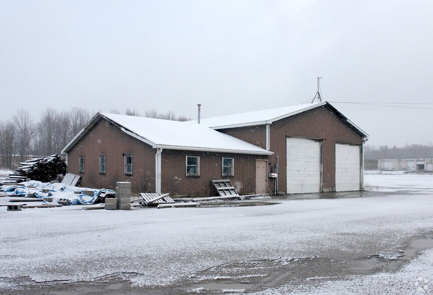 3550 Union St, Mineral Ridge, OH 44440