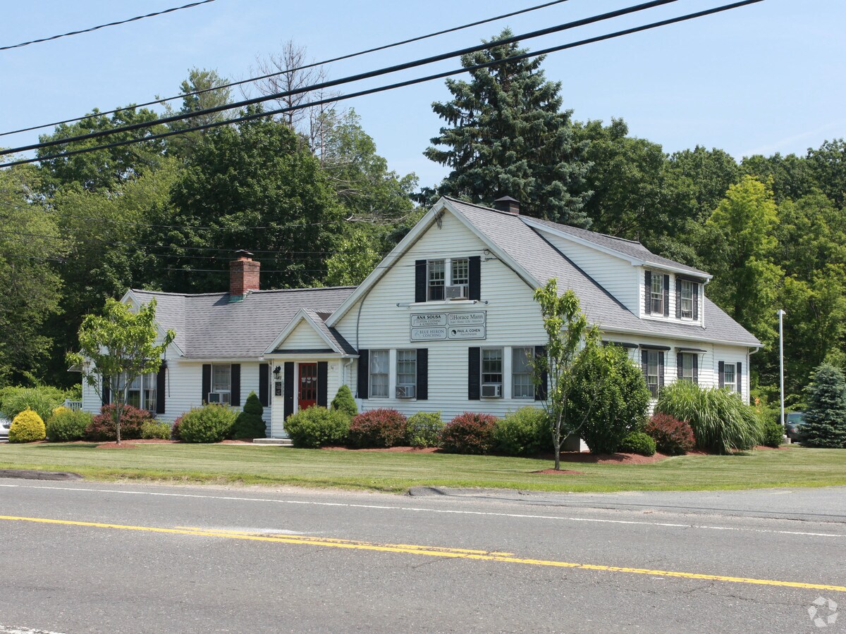245 Russell St, Hadley, MA 01035