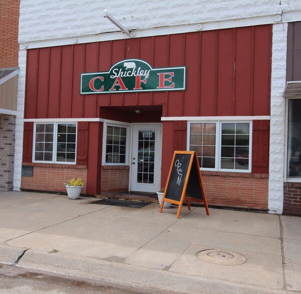 213 N Market St, Shickley, NE 68436