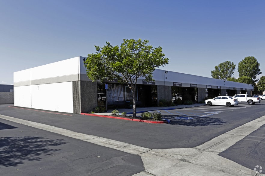 16601 Gothard St, Huntington Beach, CA for lease - Building Photo - Image 2 of 6