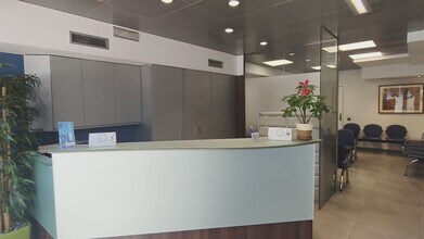 Retail in Barcelona, Barcelona for lease - Commercial Listing Video