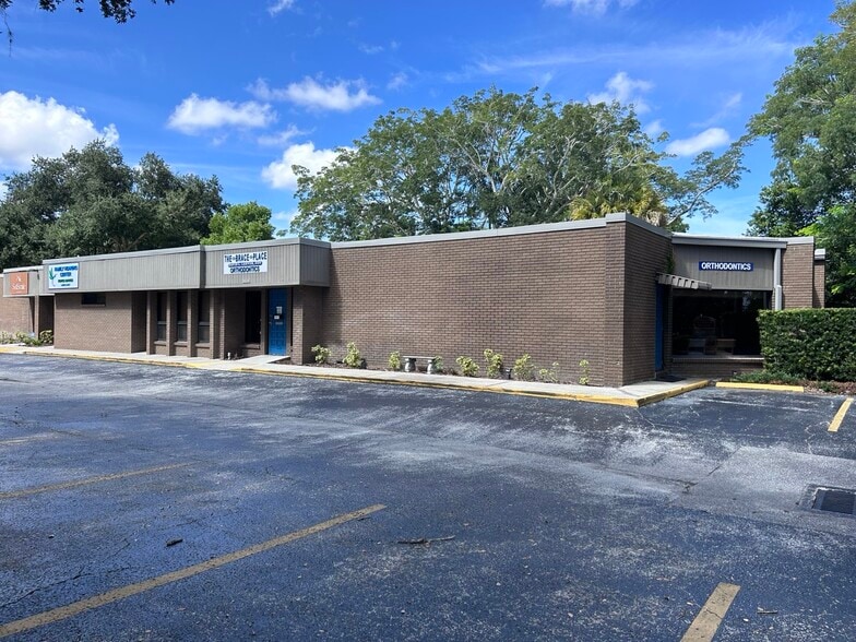 9806 N 56th St, Temple Terrace, FL for lease - Building Photo - Image 2 of 21