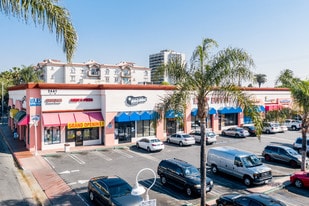 Plaza De La Fiesta / 40K SF Center - NNN Property