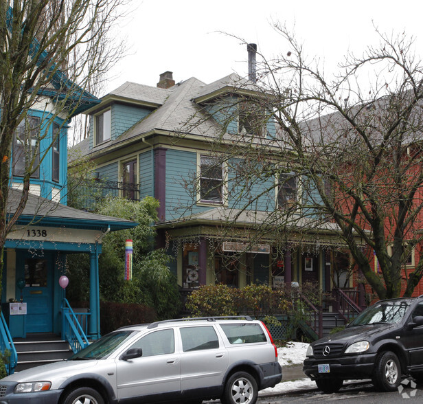 1320 NW 23rd Ave, Portland, OR for sale - Building Photo - Image 1 of 2