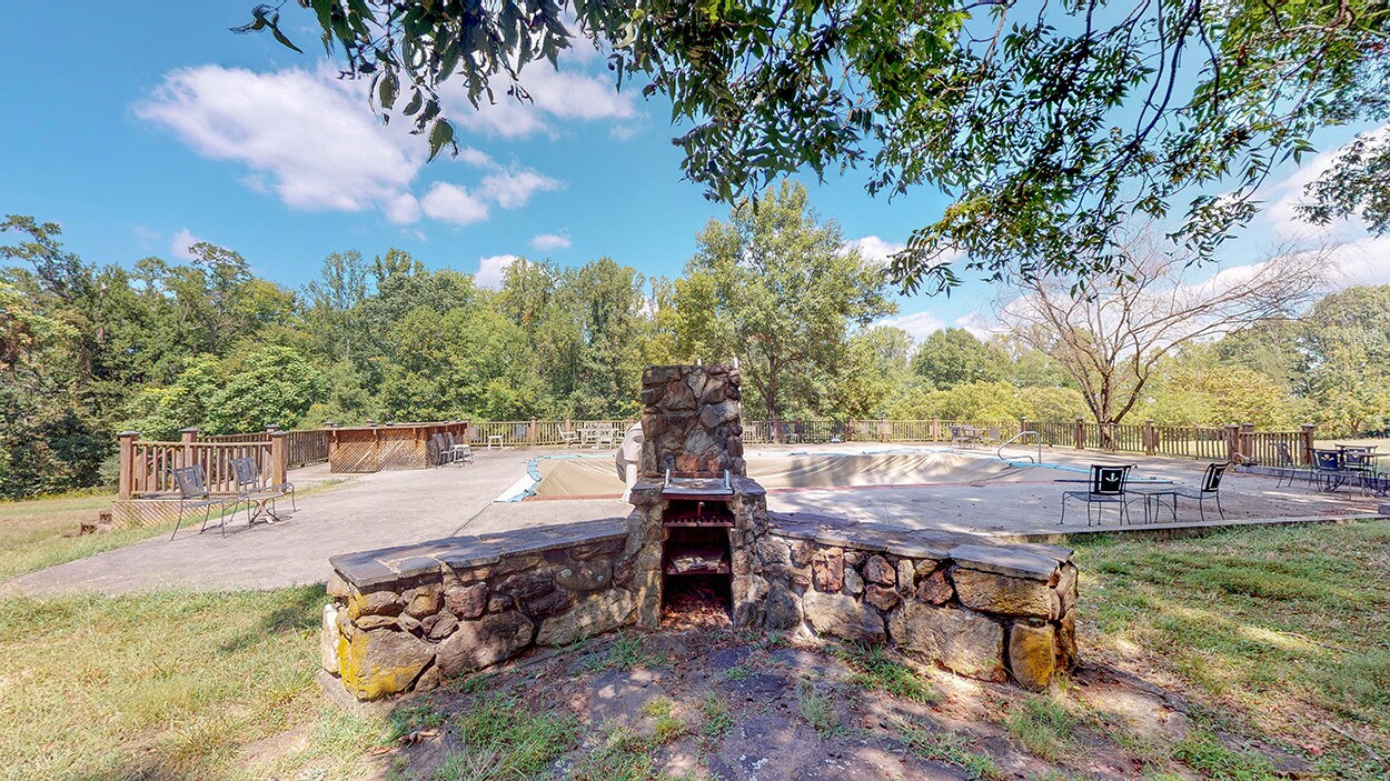 2692 River Rd, Fieldale, VA 24089