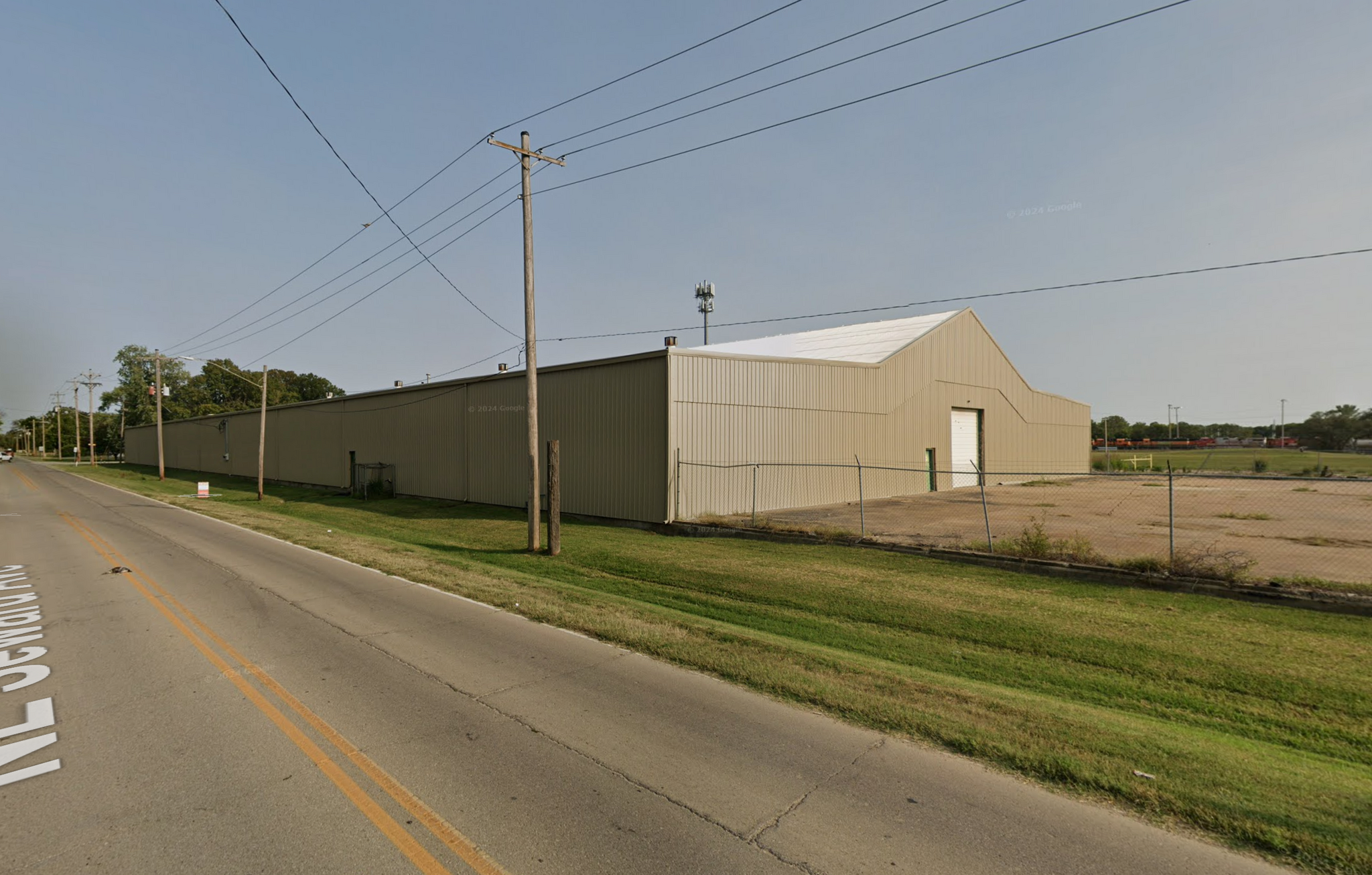 3101 NE Seward Ave, Topeka, KS for lease Building Photo- Image 1 of 2