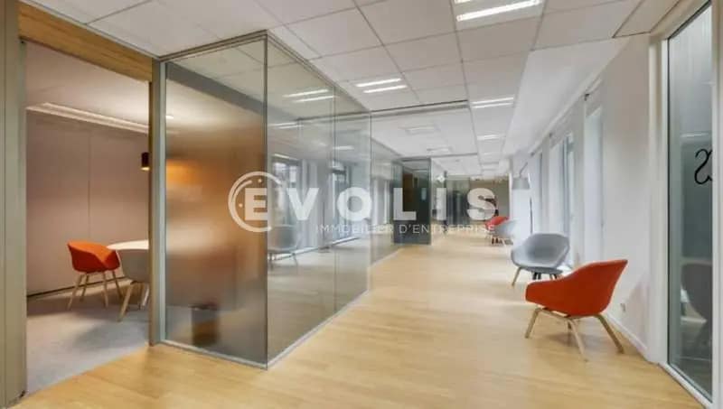 Office in Paris for lease Building Photo- Image 1 of 20