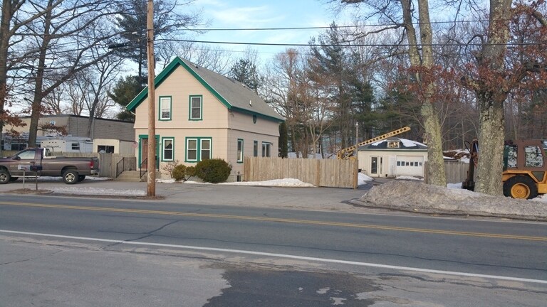 258 Pine St, Seekonk, MA for sale Primary Photo- Image 1 of 1