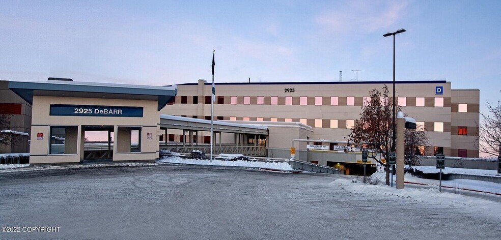 2925 Debarr Rd, Anchorage, AK for lease - Building Photo - Image 1 of 7
