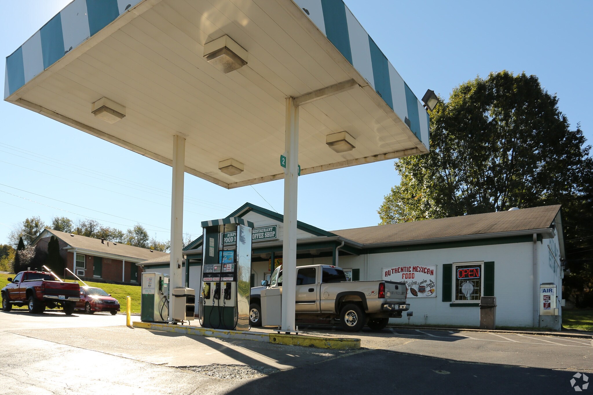 Retail in Lexington, KY for sale Primary Photo- Image 1 of 1